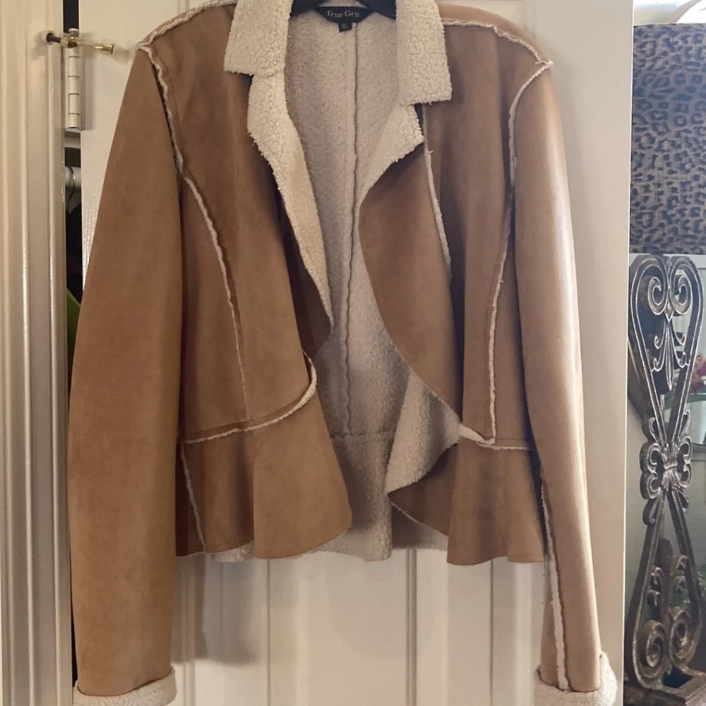 Jacket - Picture 1 of 4